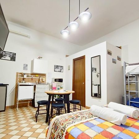 Ferienwohnung La Casina Di Promised Land Napoli Exterior foto
