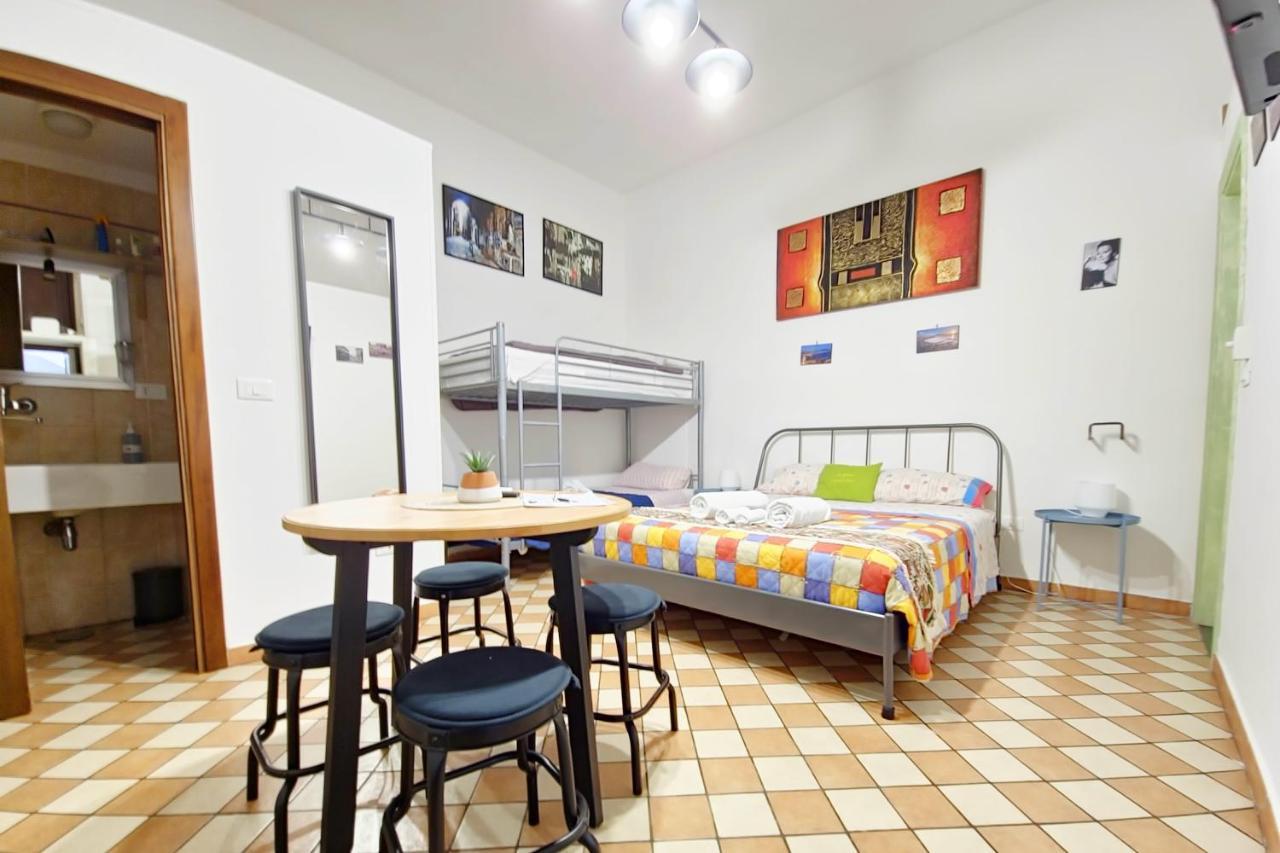 Ferienwohnung La Casina Di Promised Land Napoli Exterior foto