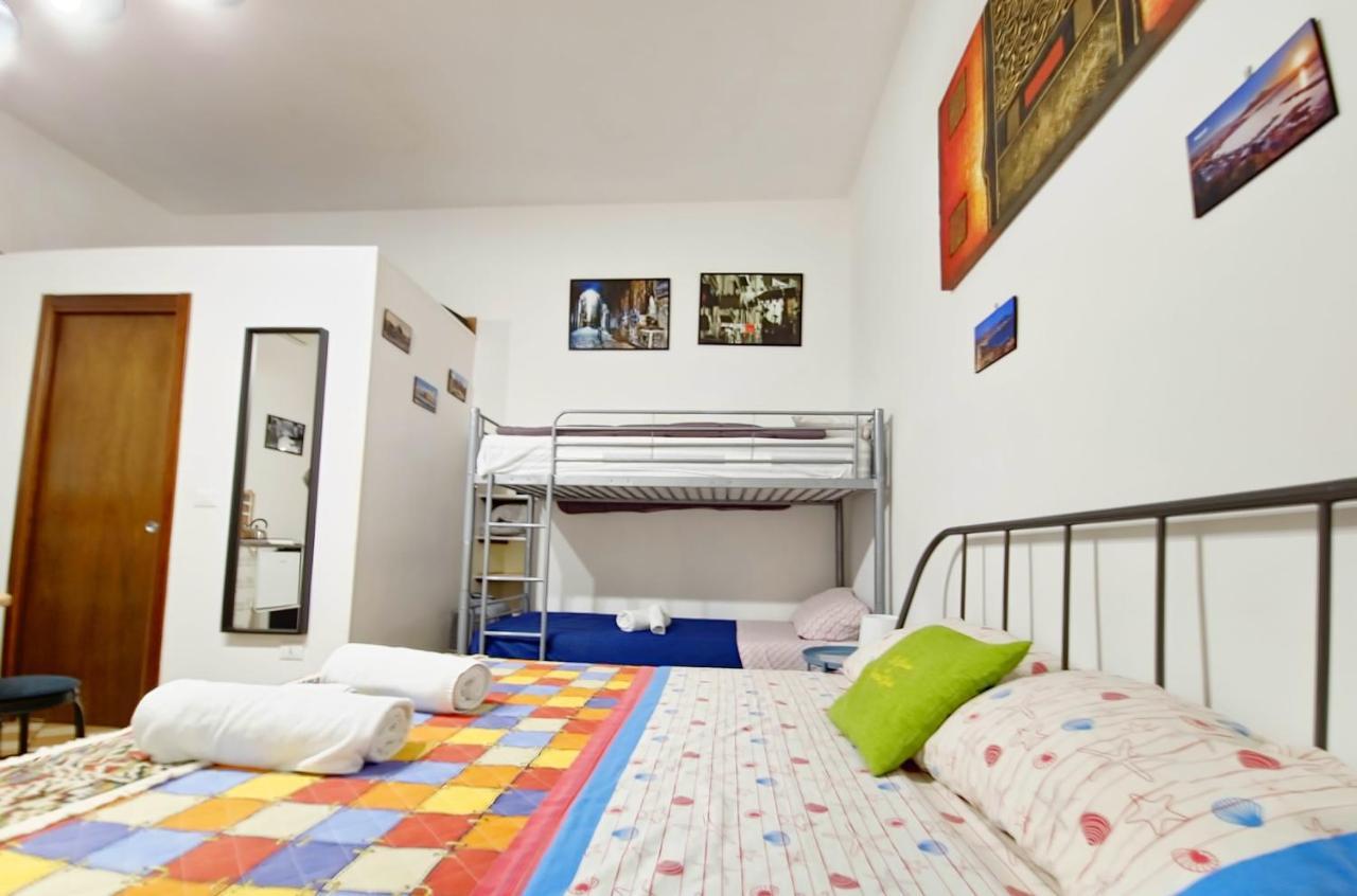 Ferienwohnung La Casina Di Promised Land Napoli Exterior foto